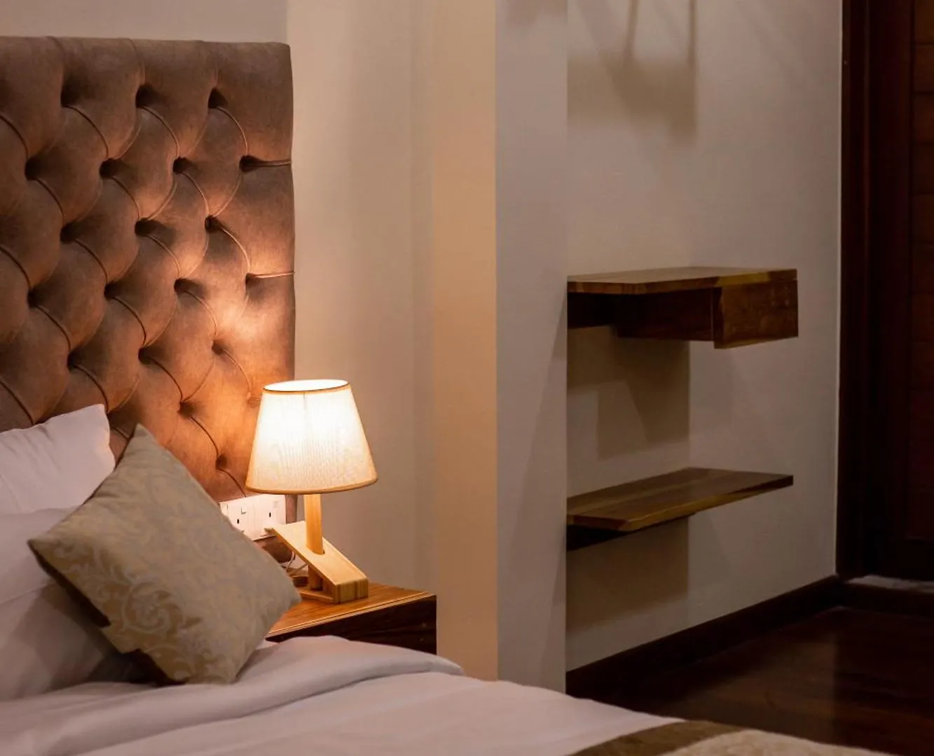 Manthra Leisure Hotel Kandy 0*,  Sri Lanka
